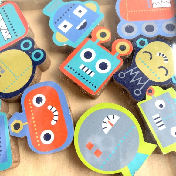 Robot Wooden Lacing Blocks - Picture 1 of 4